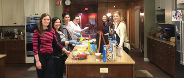 On December 2, a group of students from Memorial College of Nursing spent their Saturday morning planning, shopping, and making breakfast for the guests of the Ronald McDonald House in Albany!
